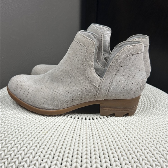 Sorel Lolla Cut-Out Boot - Picture 4 of 8